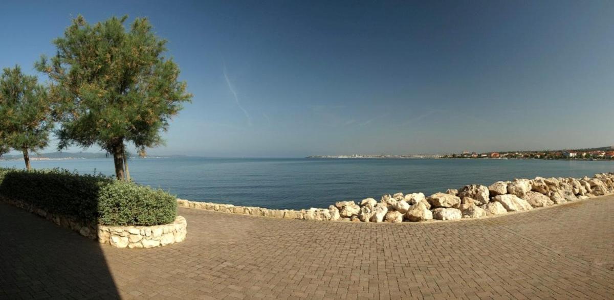 Apartament Ela *